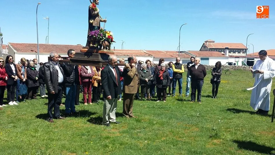 Foto 3 - Ganaderos y agricultores homenajean a San Isidro