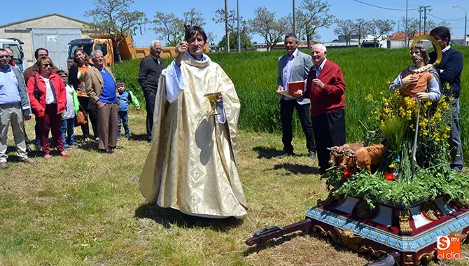 Decenas de agricultores acompañaban a San Siderosis Labrador durante su día grande en Peñaranda