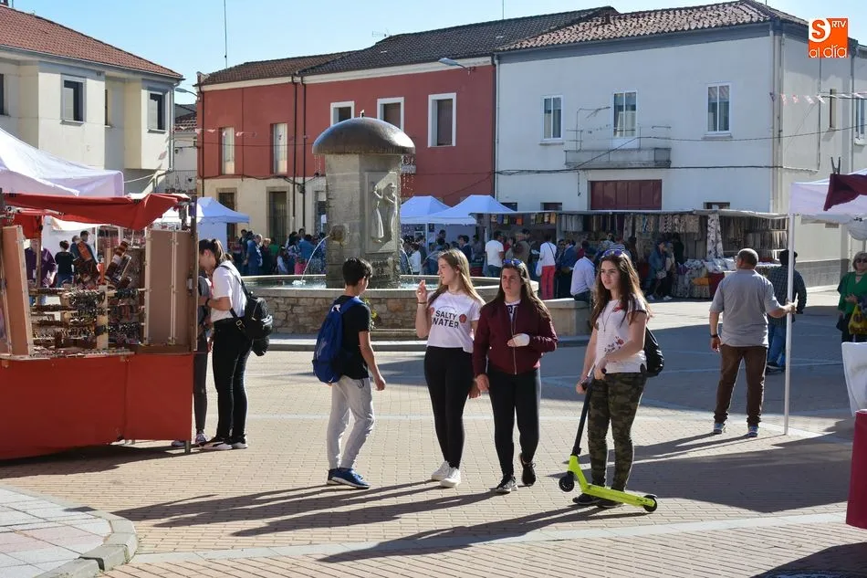 Foto 4 - Una animada feria de San Isidro en Lumbrales presenta m&aacute;s de 300 cabezas de ganado