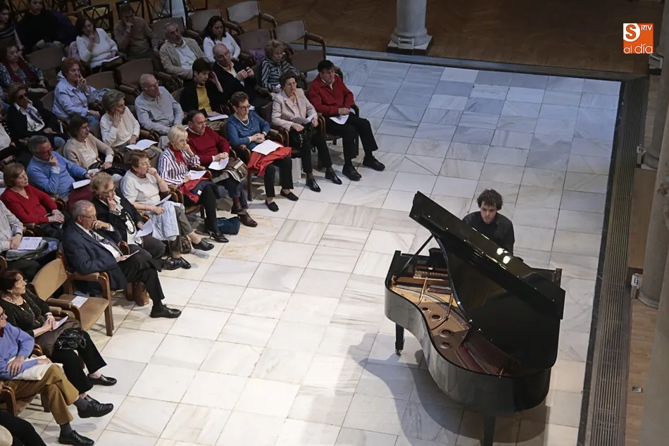 Foto 9 - Antonio Garrido Mart&iacute;nez ofrece un recital de piano en el Casino de Salamanca  