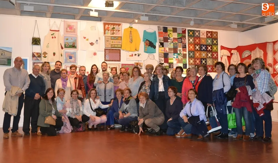 Amanecer inaugura la exposición de la esencia de la Asociación  