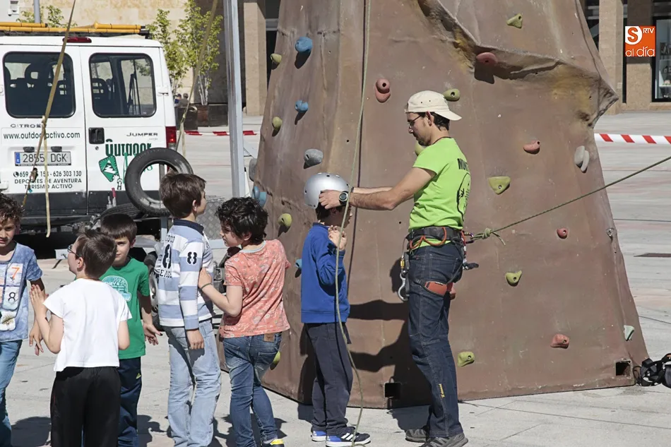Foto 4 - Salamanca se educa sobre el papel fundamental de&nbsp;la familia a trav&eacute;s de divertidas propuestas  