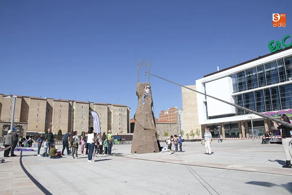Foto 3 - Salamanca se educa sobre el papel fundamental de&nbsp;la familia a trav&eacute;s de divertidas propuestas  