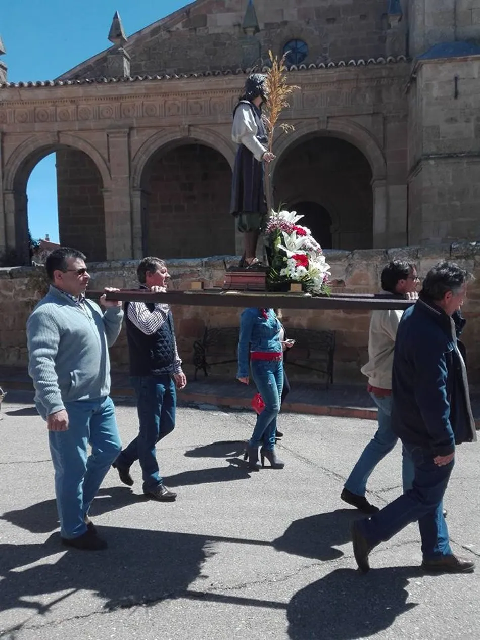 Foto 9 - Aldearrubia y Villoruela mantienen la tradici&oacute;n de San Isidro