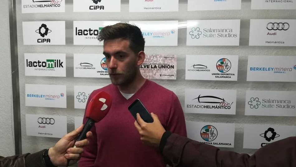 Pablo Cortés, durante una rueda de prensa. Foto: www.cfsalmantinouds.com