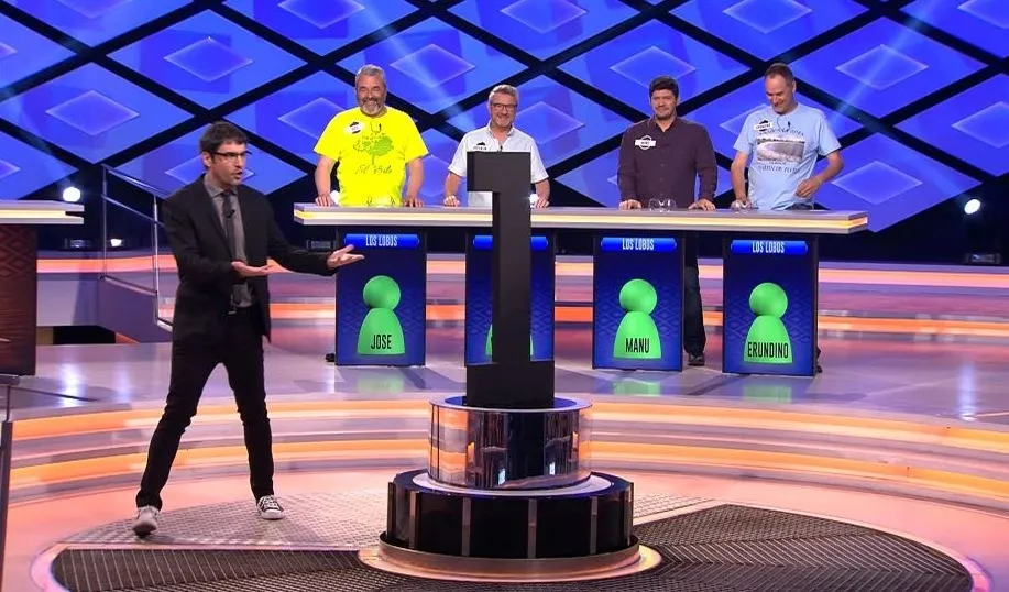 ‘¡Boom!’ celebra que Los Lobos cumplen 1 año en el programa visitando Casillas de Flores  