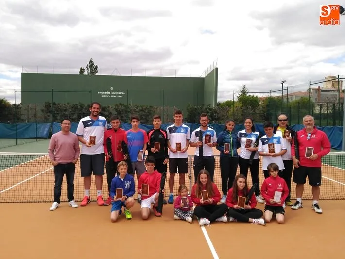 Campeones y subcampeones del torneo