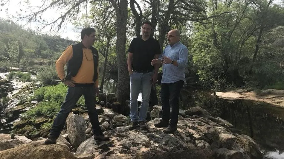 Visita del auditor a las rampas creadas en los ríos Uces y Yeltes / FOTOS: CHDuero