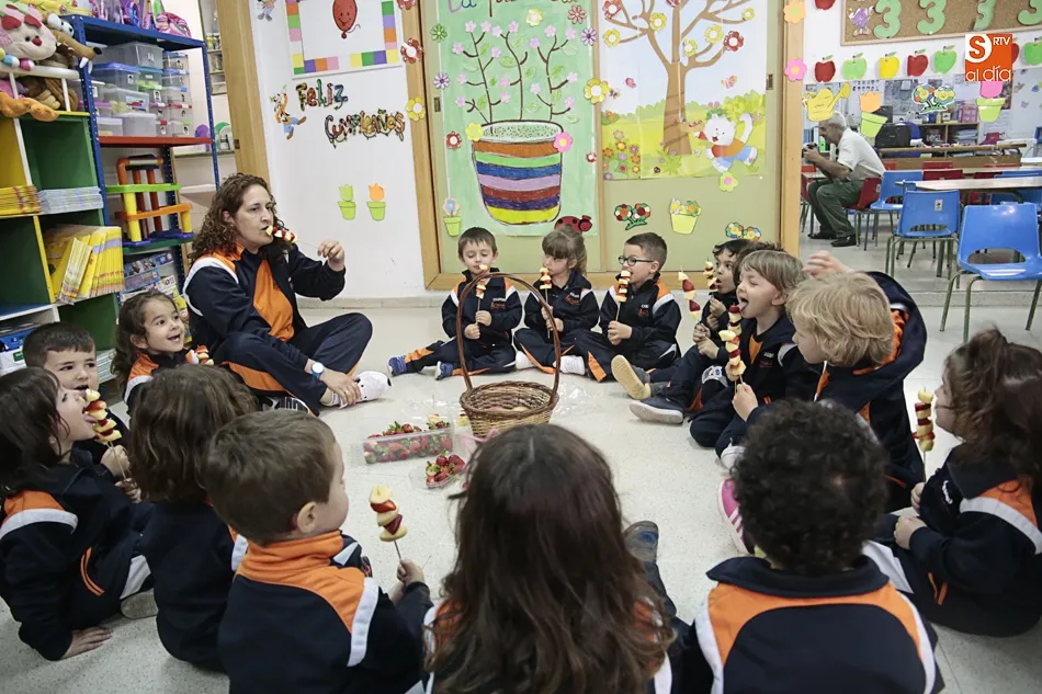Foto 6 - Los centros educativos salmantinos apuestan por la alimentaci&oacute;n saludable de la mano de la UE