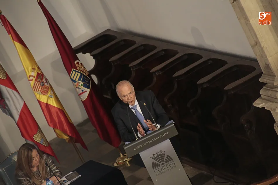 Foto 4 - Javier Amoedo: &ldquo;Entiendo que se pueda criticar una resoluci&oacute;n, pero no desprestigiar&rdquo;