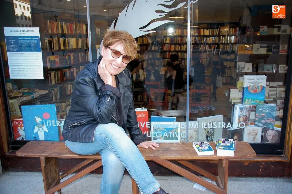 Foto 2 - Escritura arrebatada y comprometida: Pilar Salamanca  