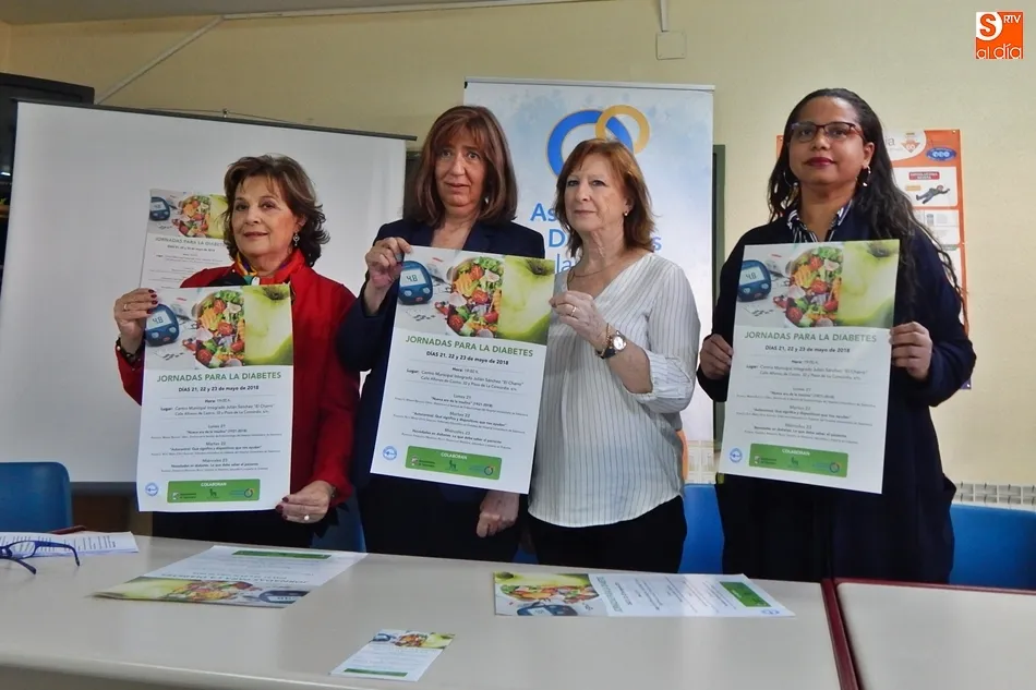 De izq. a dcha., Belén Bernal, María José Fresnadillo, Ruth María Ortiz y Miriam Beaulieu, en la presentación de las charlas.