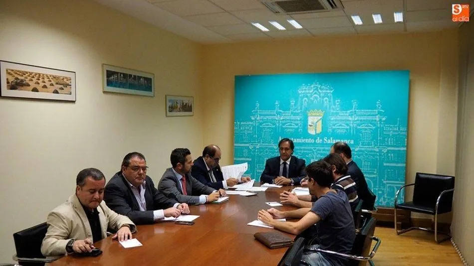 Miembros de la Comisión Especial del Grupo Siete en una reunión anterior / Foto: Archivo