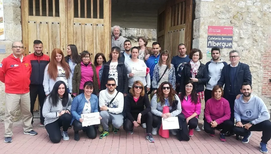 Foto de familia de los participantes.