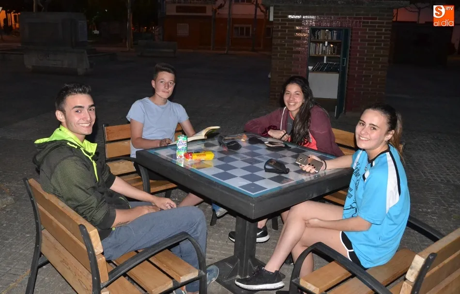 Eh, sácanos una foto: Libros en tiempo de fútbol  