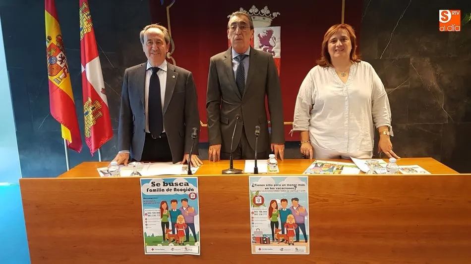 Foto 2 - Campa&ntilde;a de la Junta y Cruz Roja para aumentar las familias de acogida tambi&eacute;n durante vacaciones