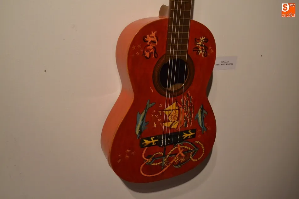 Foto 2 - Abierta la exposici&oacute;n de &ldquo;la gran familia&rdquo; del Taller Municipal de Pintura  