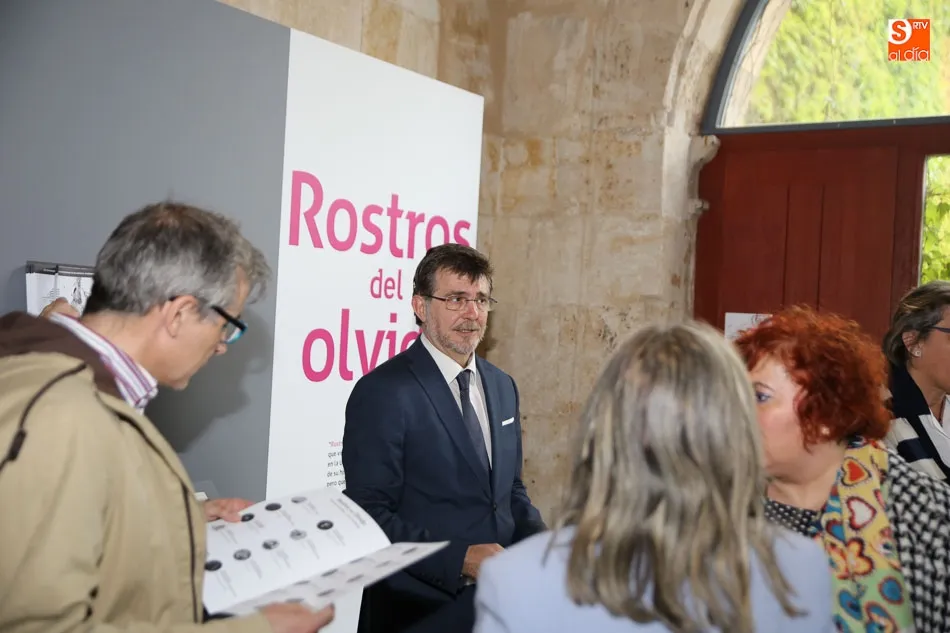Foto 7 - La exposici&oacute;n Rostros del Olvido recala en la Hospeder&iacute;a Fonseca hasta el mes de octubre