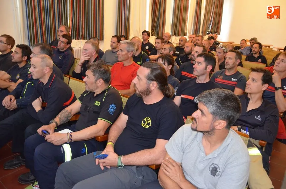 Foto 10 - Talleres para invertir en futuro con un trabajo bien hecho  