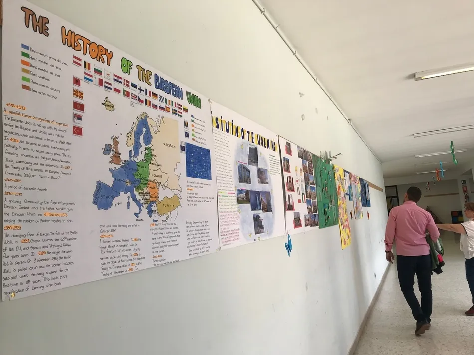 Foto 10 - Dos profesores de Misioneras-Santa Teresa participan en Roma en el final del proyecto Erasmus+  