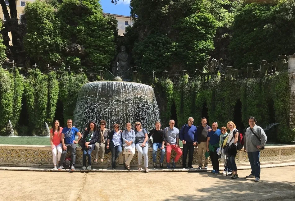 Foto 2 - Dos profesores de Misioneras-Santa Teresa participan en Roma en el final del proyecto Erasmus+  