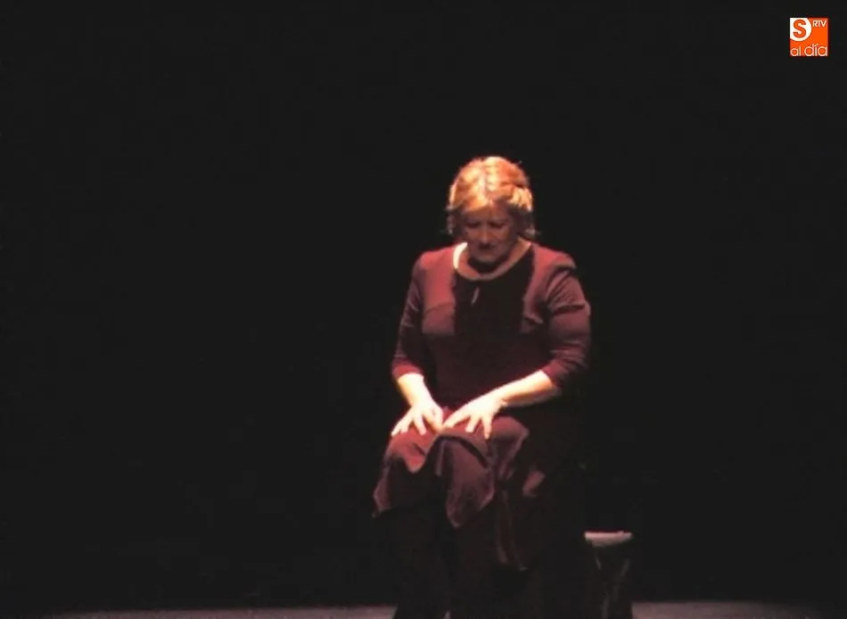 Foto 3 - El grupo salmantino Esfinge Teatro pone en escena este s&aacute;bado &lsquo;Mujeres de arena&rsquo;