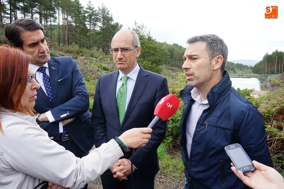 Foto 4 - Junta y Diputaci&oacute;n presentan oficialmente la construcci&oacute;n del azud de La Alberca