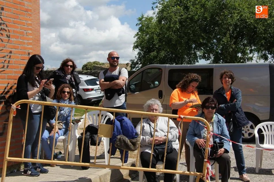 Foto 7 - Cerca de 1.500 escolares defienden la escuela p&uacute;blica rural en el 'Danzar de los Danzares'  