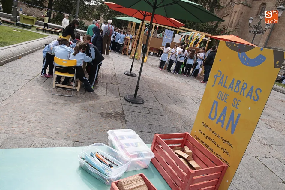Foto 3 - La Plaza de Anaya se transforma en un &lsquo;Mercado de palabras&rsquo; con motivo del VIII Centenario