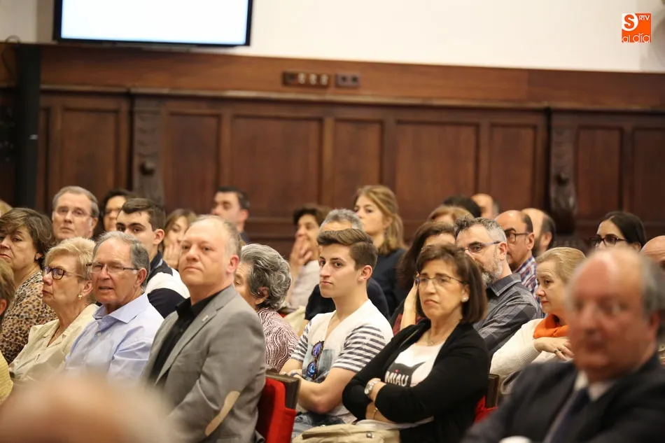 Foto 5 - Carles Francino emite en directo La Ventana desde el Paraninfo de la Universidad
