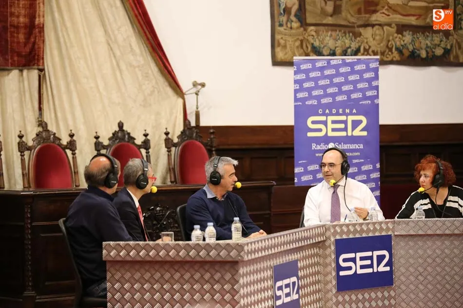 Foto 2 - Carles Francino emite en directo La Ventana desde el Paraninfo de la Universidad