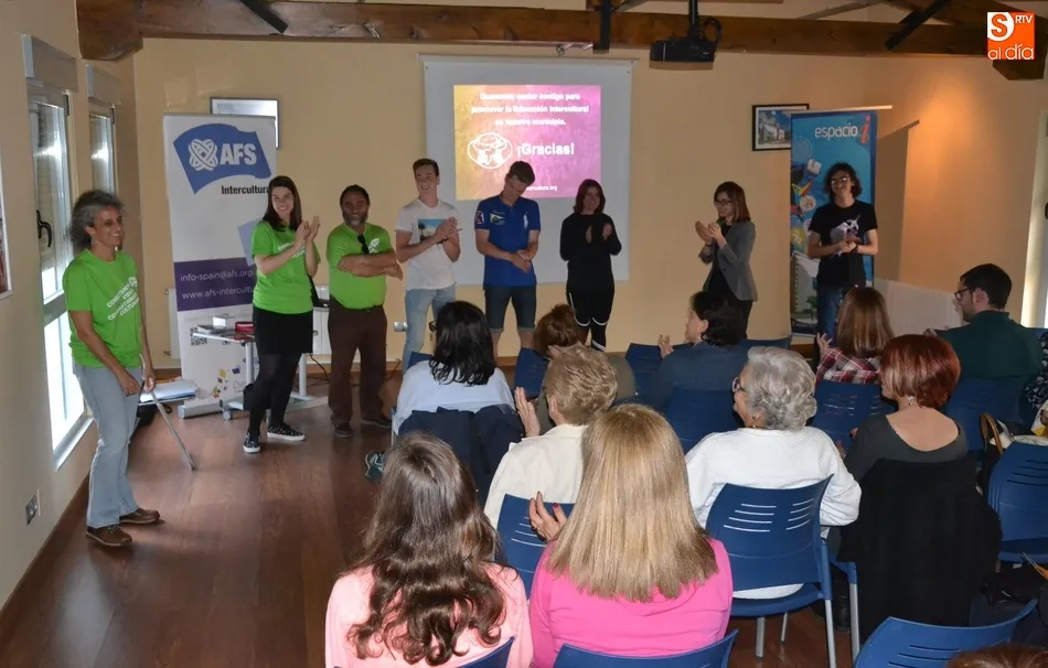 Foto 3 - Buena respuesta de las familias mirobrigenses a la llamada del proyecto AFS Intercultura  