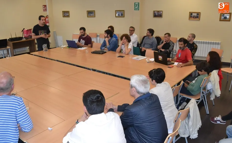 Foto 8 - El uso de vasos reutilizables en eventos como el Carnaval, a debate en el foro sobre el cambio...