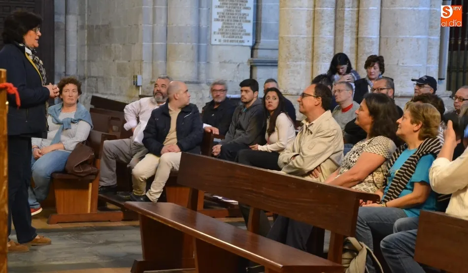 José Pinto descubre a concursantes míticos de Saber y Ganar los entresijos de Miróbriga  
