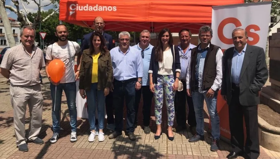 Carpa informativa de Cs en Ciudad Rodrigo
