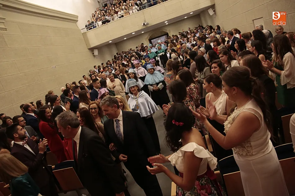 Foto 9 - Inolvidable graduaci&oacute;n de los alumnos de Educaci&oacute;n y Pedagog&iacute;a de la UPSA