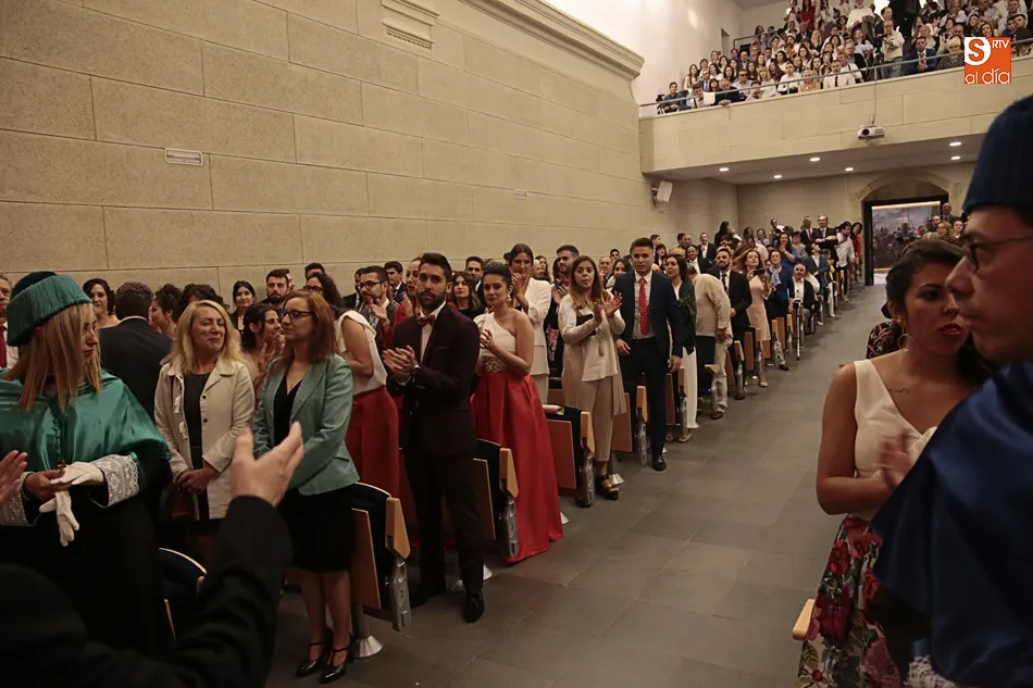 Foto 8 - Inolvidable graduaci&oacute;n de los alumnos de Educaci&oacute;n y Pedagog&iacute;a de la UPSA