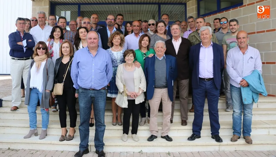 Los alcaldes de Cabeza de Horno homenajearon al que han tenido de presidente durante 24 años / CORRAL