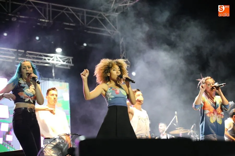 Momento del concierto de Sweet California en el Multiusos / Foto: Alberto Martín