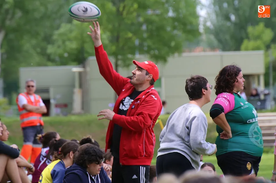 Foto 4 - El rugby salmantino aboga por la victoria en la lucha contra la desigualdad  