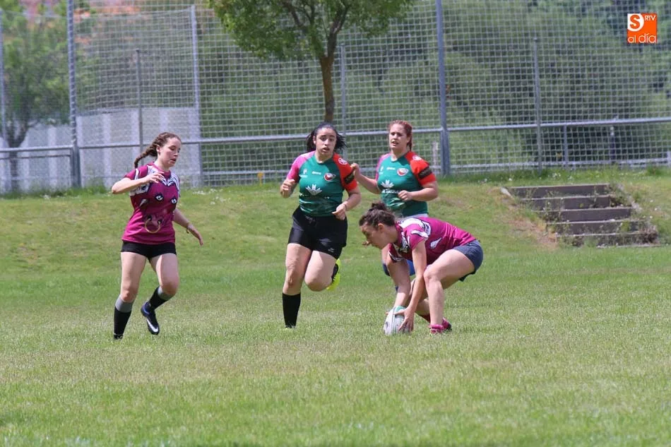 Foto 3 - El rugby salmantino aboga por la victoria en la lucha contra la desigualdad  