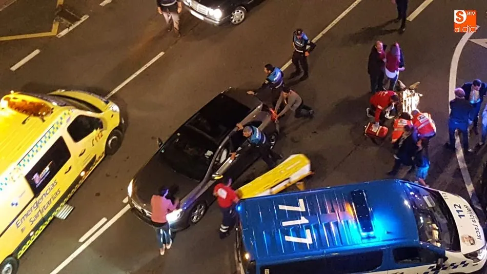 Foto 6 - Un motorista colisiona contra un turismo en la confluencia de las calles Correhuela y Gran V&iacute;a  