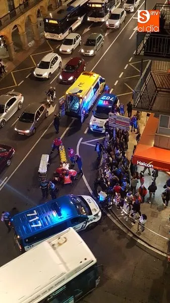 Foto 5 - Un motorista colisiona contra un turismo en la confluencia de las calles Correhuela y Gran V&iacute;a  