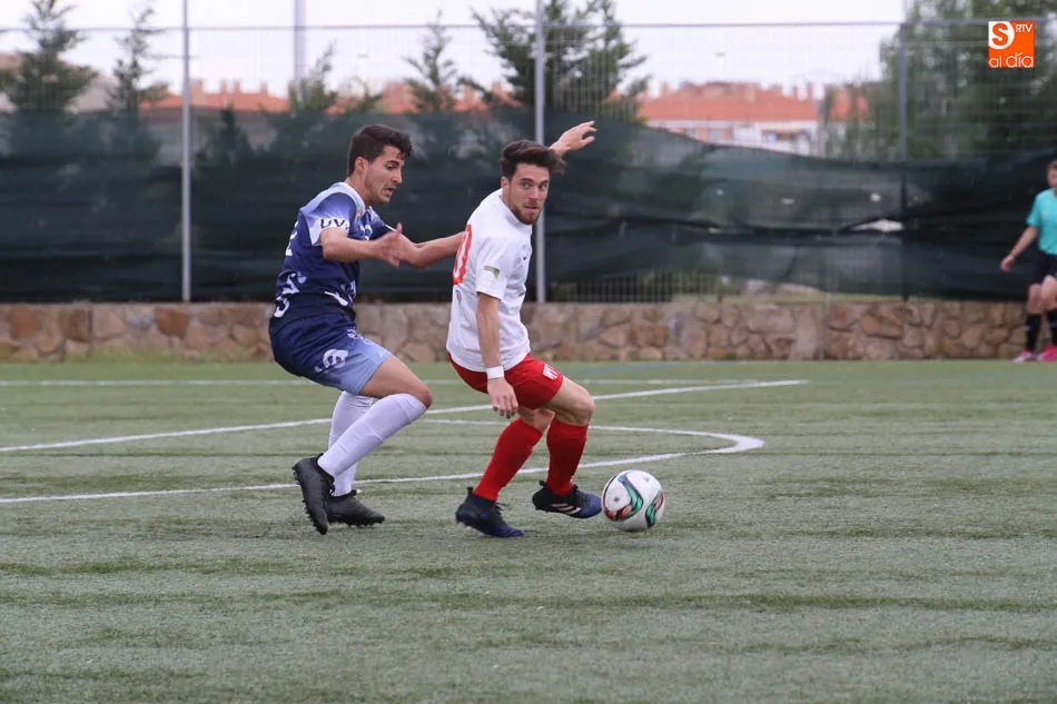 Foto 4 - El Santa Marta rubrica su segundo puesto y el Carbajosa desciende