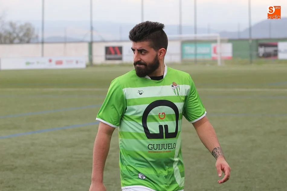 Foto 3 - El Guijuelo B cierra la temporada con victoria ante el Monterrey (3-2)