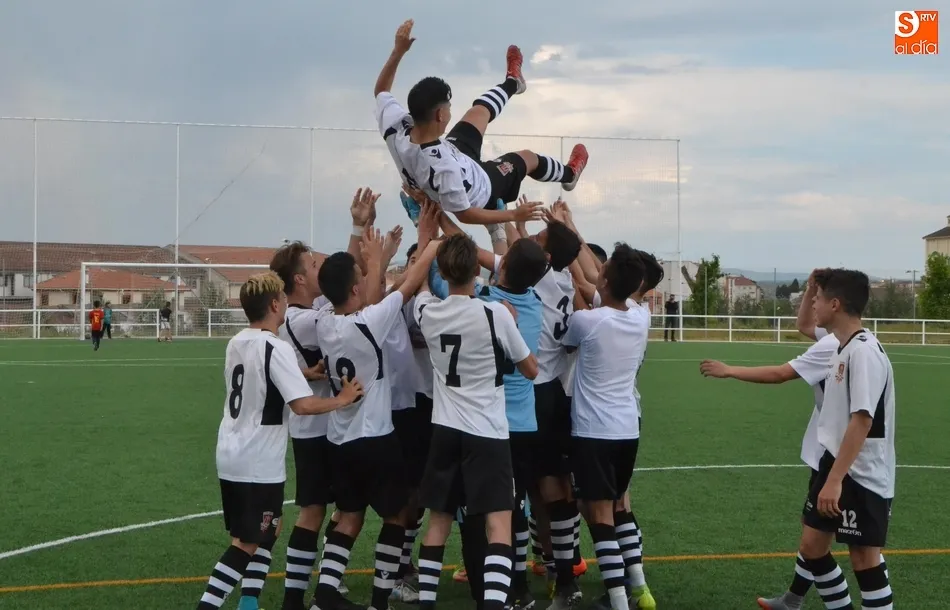 Manteo final a Juanlu, uno de los jugadores que se despide