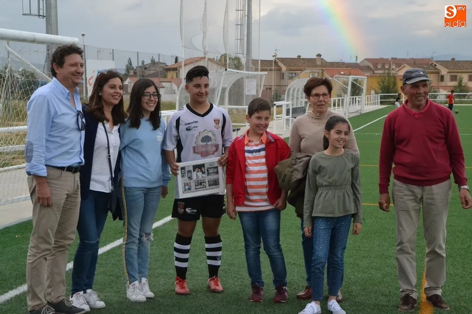 Foto 5 - El Juvenil del Ciudad Rodrigo cierra una &eacute;poca con un carrusel de goles y homenajes  