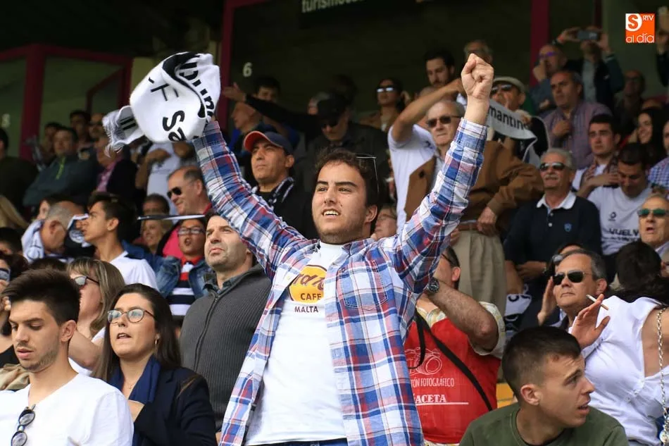 Foto 10 - El Salmantino UDS tira de &eacute;pica para empatar y dejar la eliminatoria abierta para Mallorca (2-2)