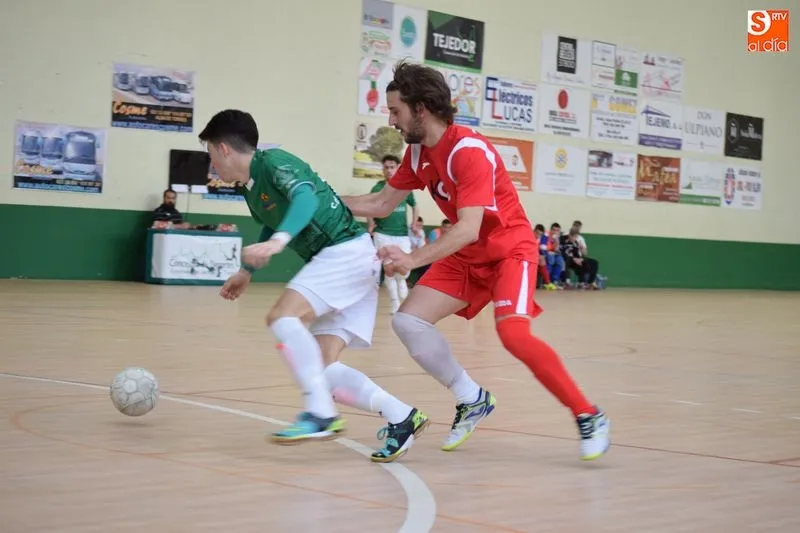 Foto 10 - Derrota del Piensos Dur&aacute;n Albense en su despedida liguera