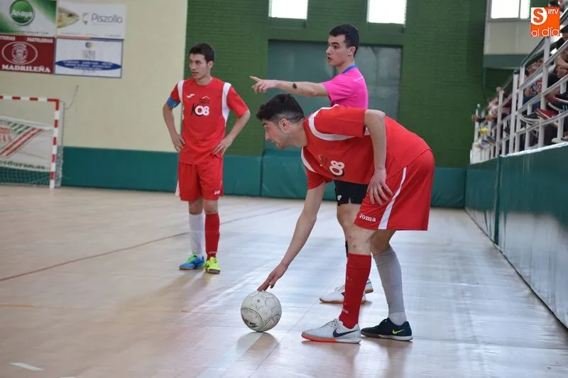 Foto 8 - Derrota del Piensos Dur&aacute;n Albense en su despedida liguera